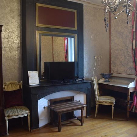 Lit En Loire Bed & Breakfast Saint-Cyr-sur-Loire Dış mekan fotoğraf