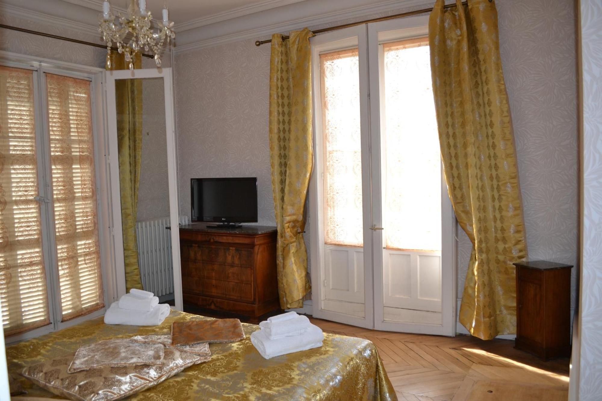 Lit En Loire Bed & Breakfast Saint-Cyr-sur-Loire Dış mekan fotoğraf
