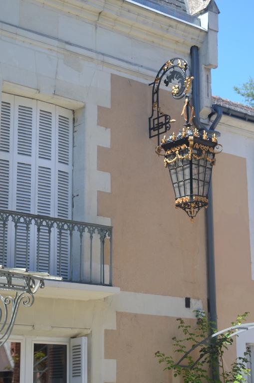 Lit En Loire Bed & Breakfast Saint-Cyr-sur-Loire Dış mekan fotoğraf
